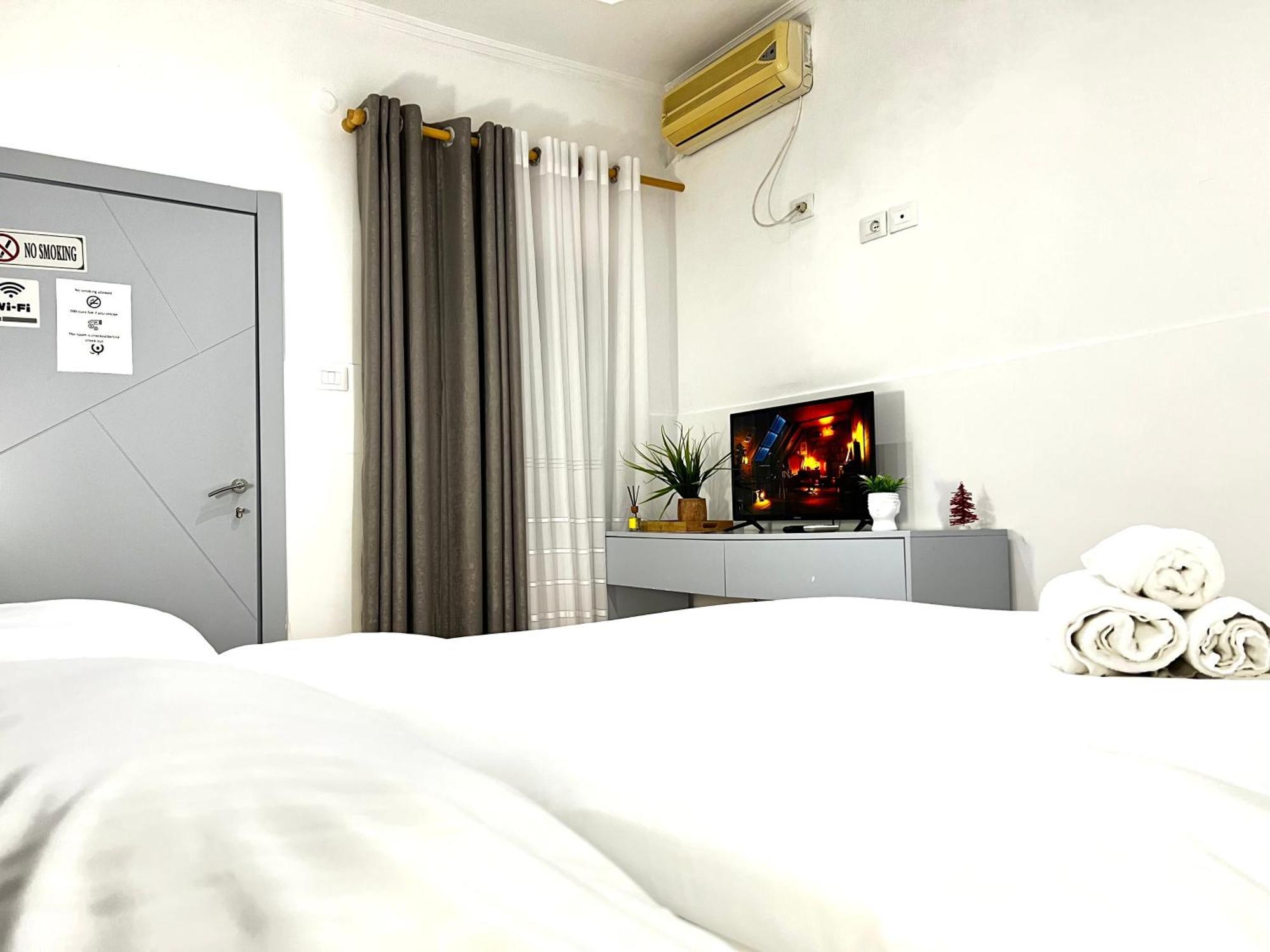 Tirana Square Hotel Buitenkant foto